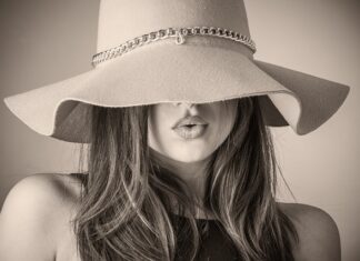 Jakie Kamizelki męskie są modne?