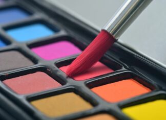 Jak malować na etui?