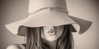 Jakie są teraz modne jeansy męskie?